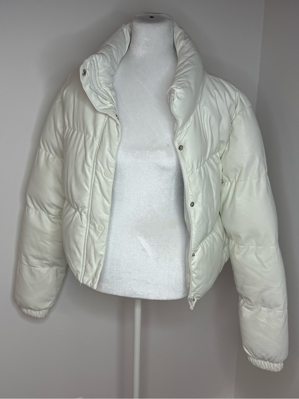 Women's White Cropped Puffer Jacket with High Collar